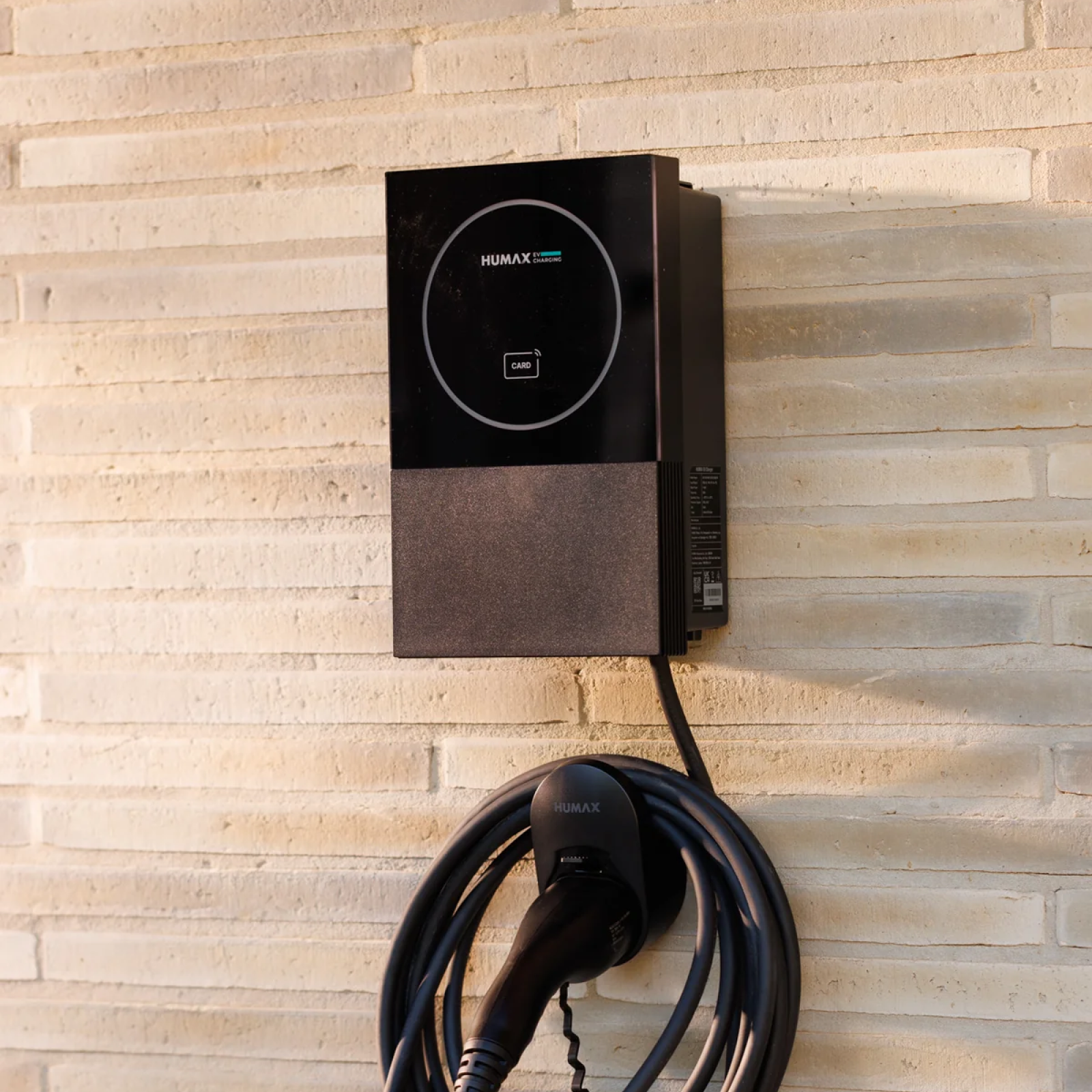 Humax MX7 – 7.4kW EV Charger – Tethered – 5m or 7.5m Cable