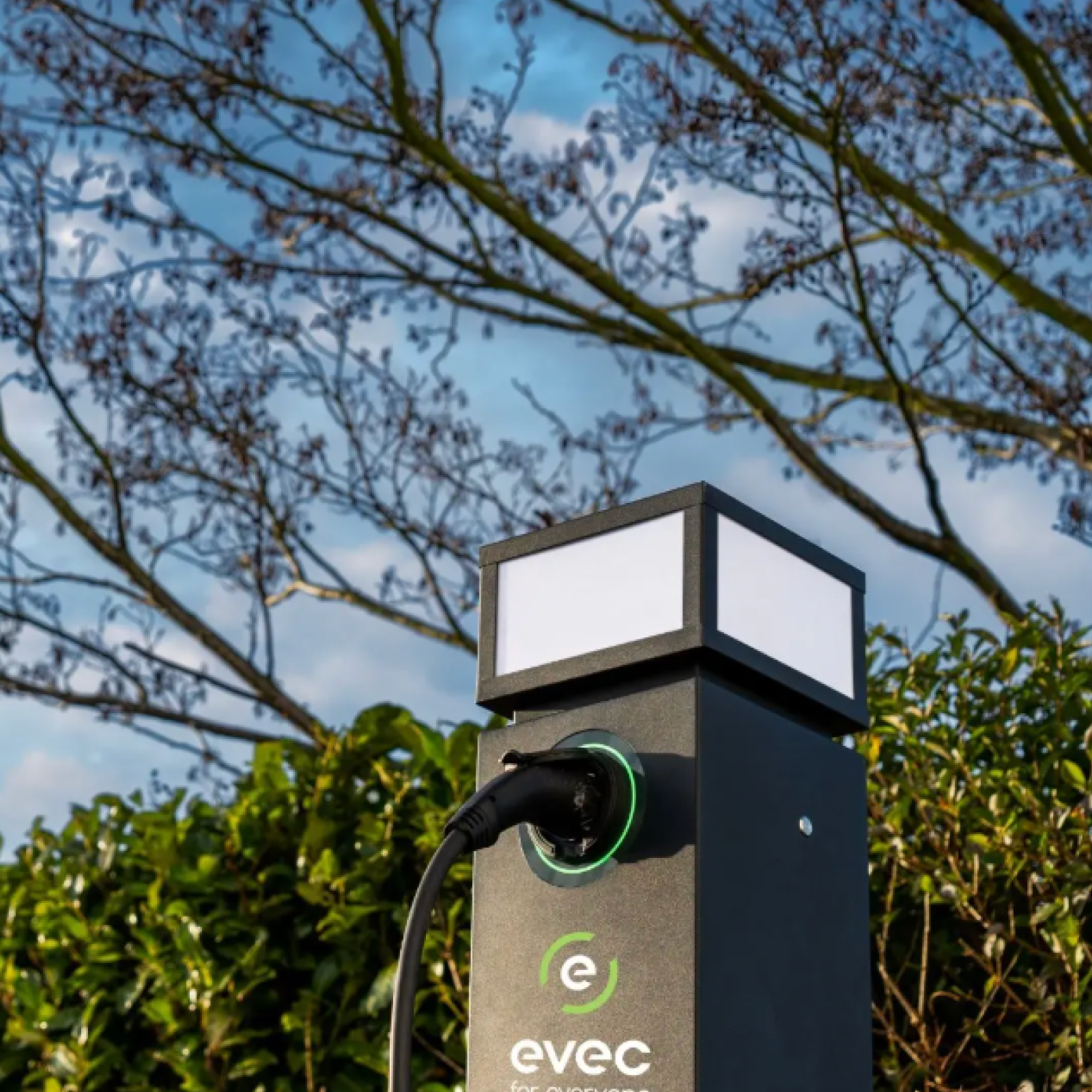 Evec ESP02 – 22kW Pedestal EV Charger – Single Socket
