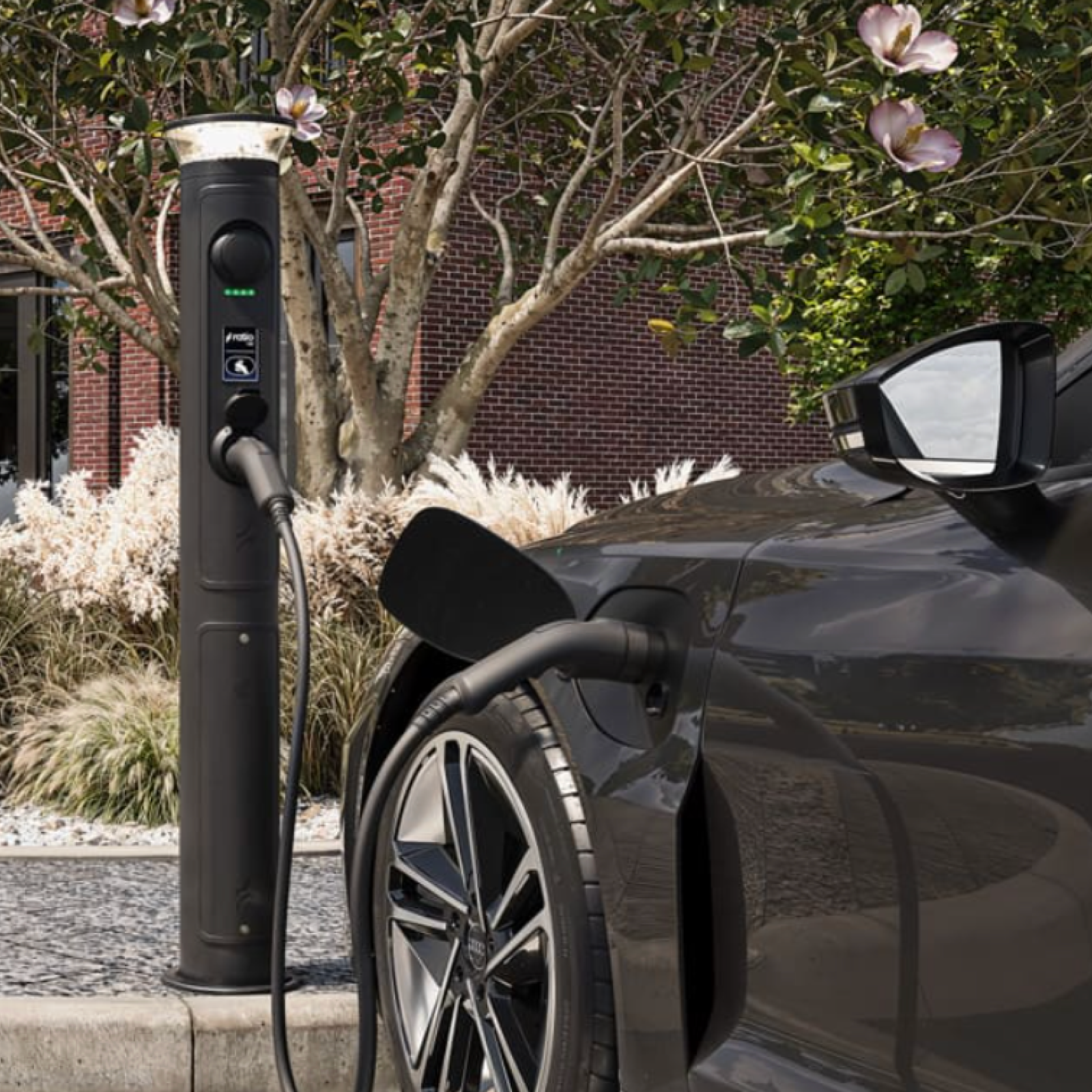 Ratio io8 – 7.4kW EV Charger – Dual Socket – CT Metering